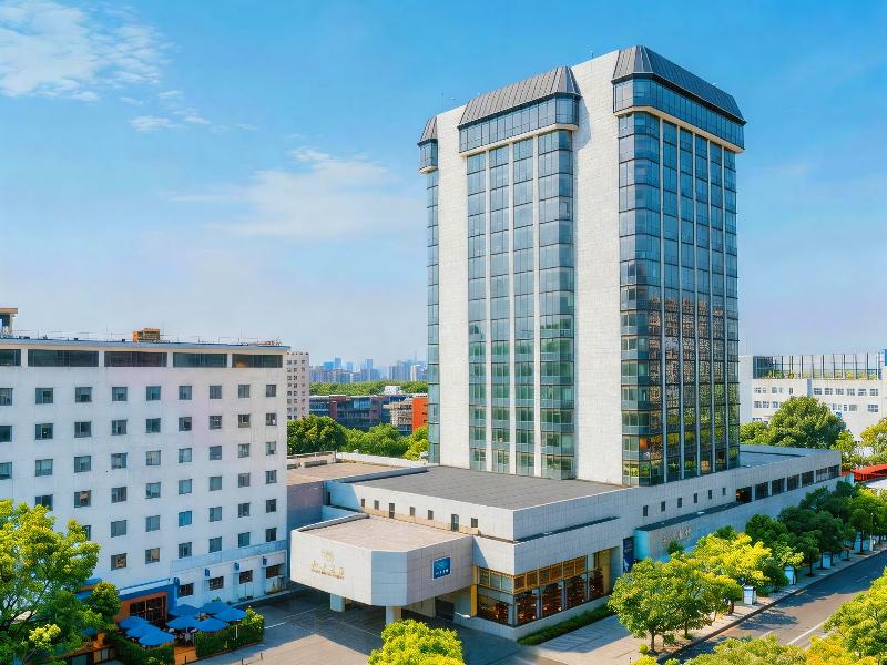 Peace Hotel Beijing image