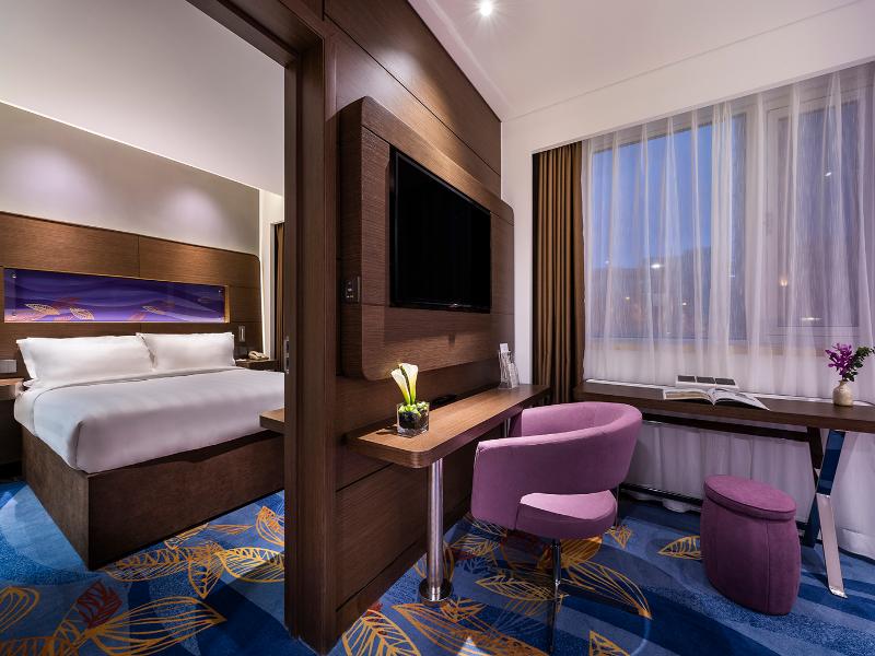 Peace Hotel Beijing image