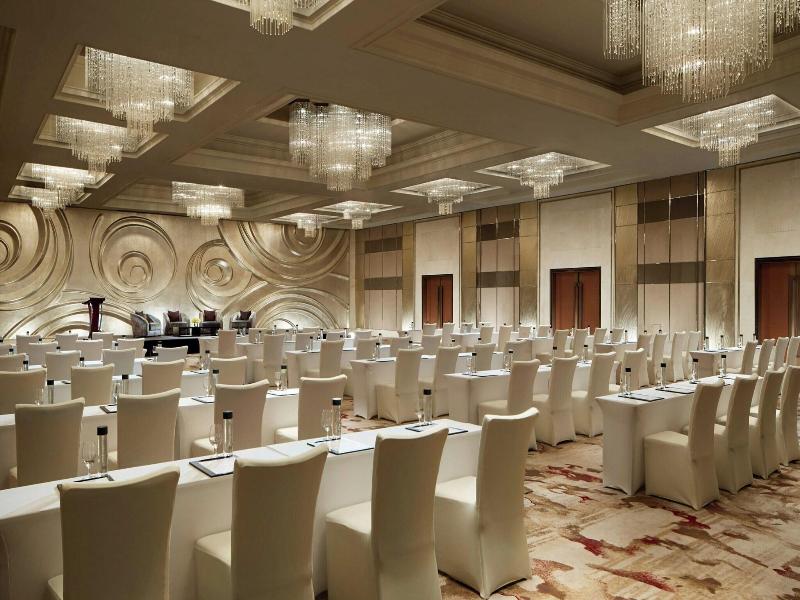 The Portman Ritz-Carlton, Shanghai image