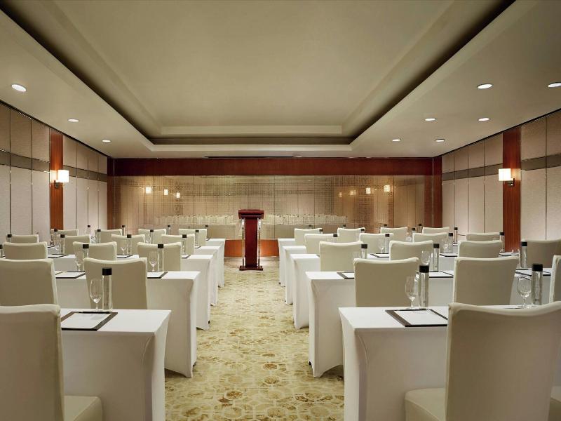 The Portman Ritz-Carlton, Shanghai image