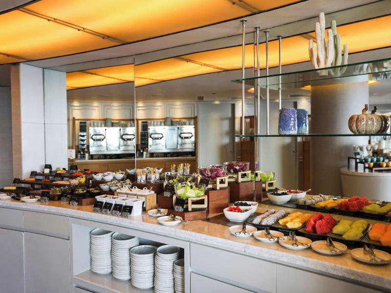 The Portman Ritz-Carlton, Shanghai image