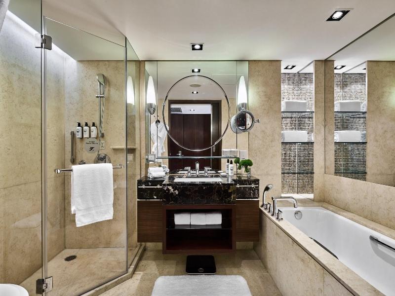 The Portman Ritz-Carlton, Shanghai image