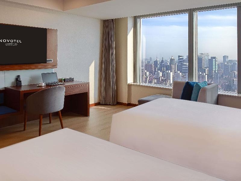 Novotel Shanghai Atlantis image