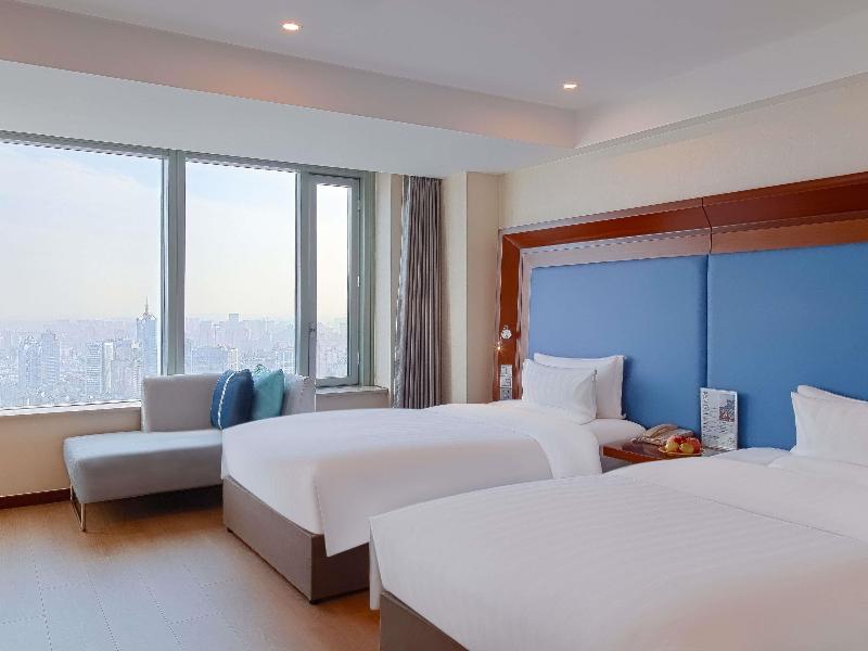 Novotel Shanghai Atlantis image