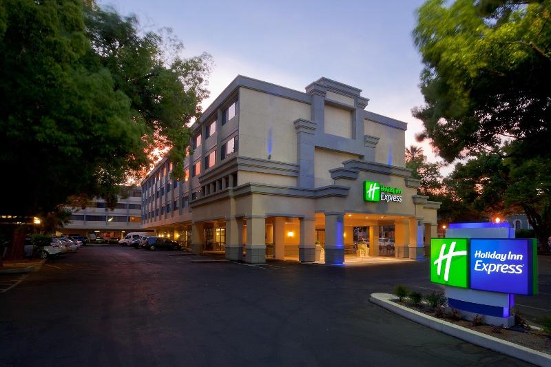 Hotel Holiday Inn Express Sacramento Convention Center