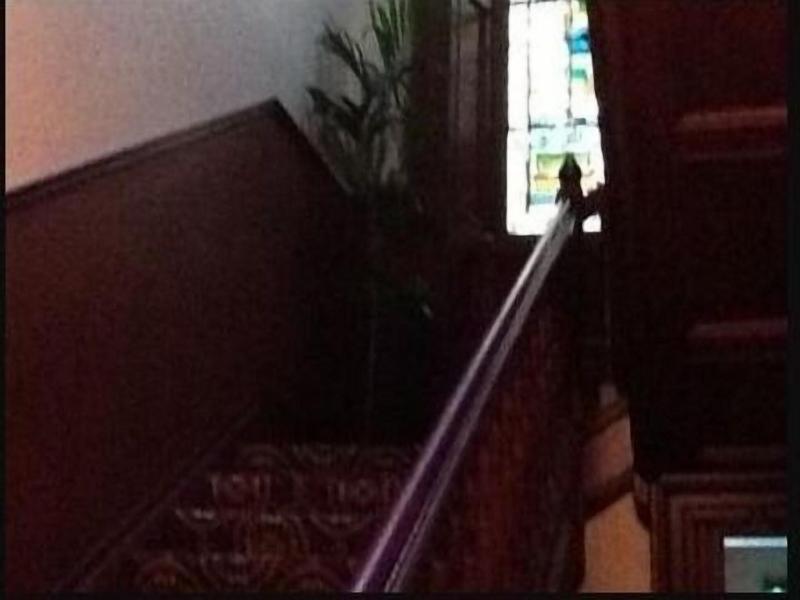 Lauriston Hotel image