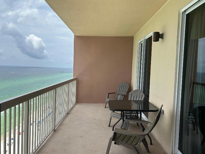 ResortQuest Rentals at Sunrise Beach Resort