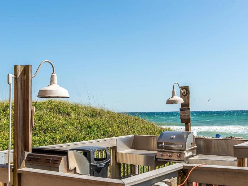 ResortQuest Rentals at Sunrise Beach Resort