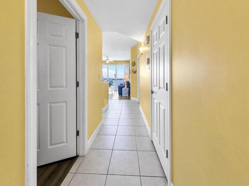 ResortQuest Rentals at Sunrise Beach Resort