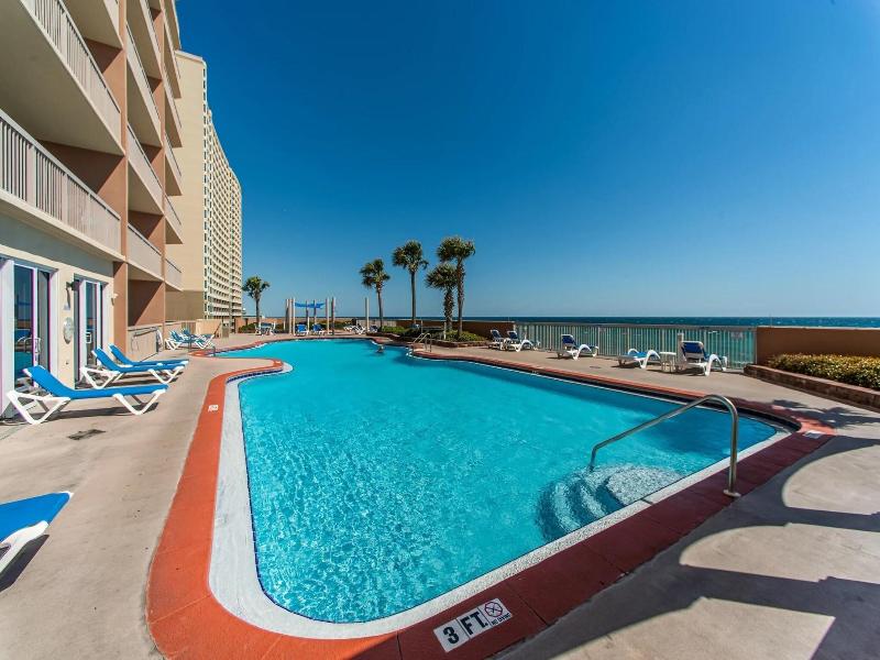 ResortQuest Rentals at Sunrise Beach Resort