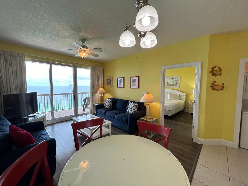 ResortQuest Rentals at Sunrise Beach Resort