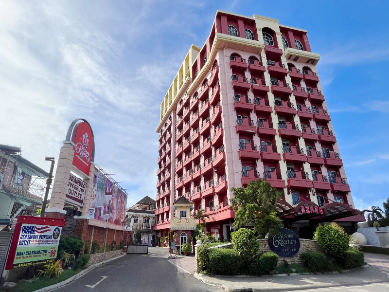 Crown Regency Suites & Residences Mactan image