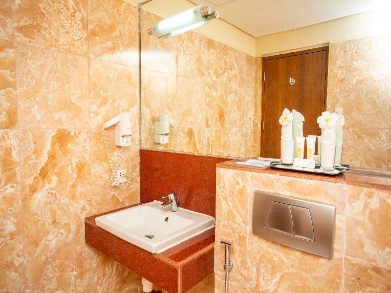 Crown Regency Suites & Residences Mactan image