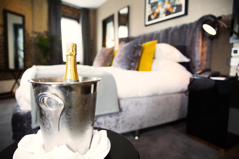 Malmaison Oxford image