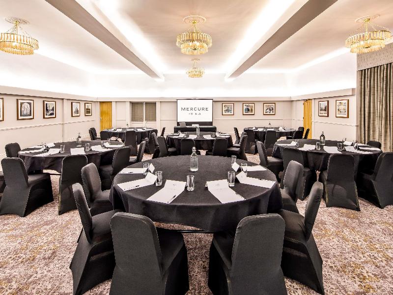 Mercure Oxford Hawkwell House image