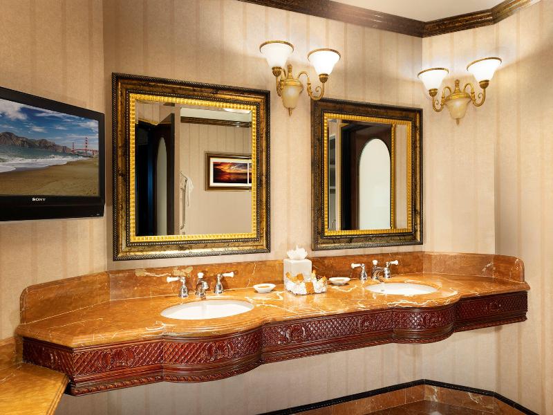Peppermill Resort Spa Casino, WorldHotels Elite image