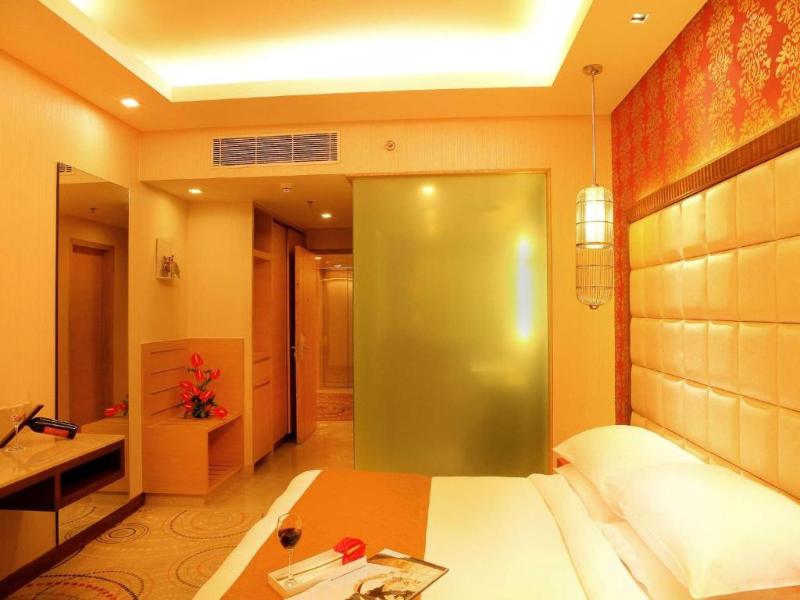 The Metropolitan Hotel & Spa image