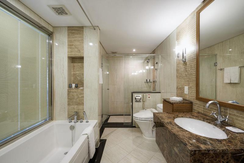 The Hotel Riviera image