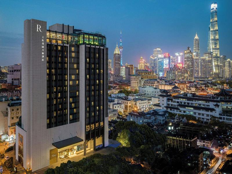 Renaissance Shanghai Yu Garden Hotel image