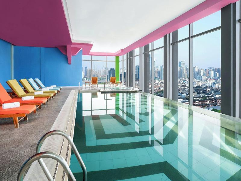 Renaissance Shanghai Yu Garden Hotel image