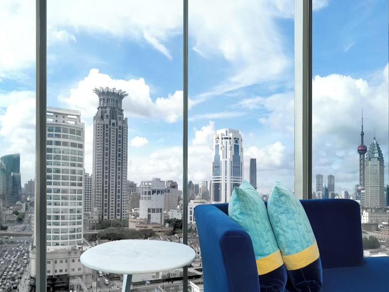 Renaissance Shanghai Yu Garden Hotel image