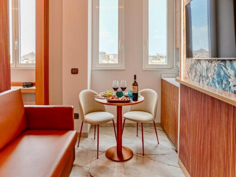 Ariston Hotel image