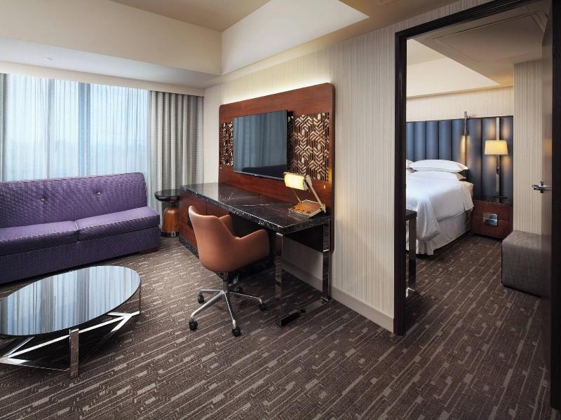 Sheraton Grand Los Angeles image