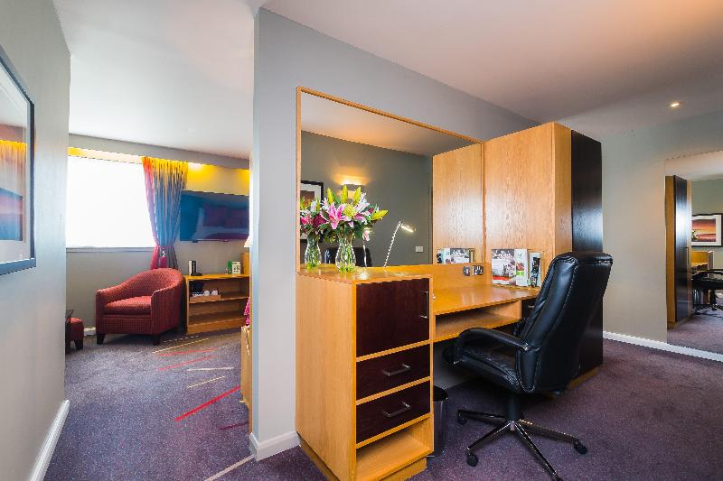 Holiday Inn Aberdeen West image