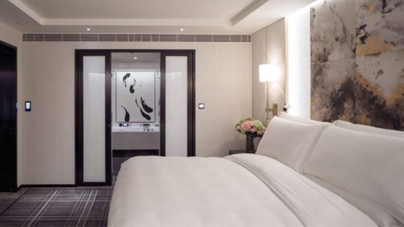 Bed room