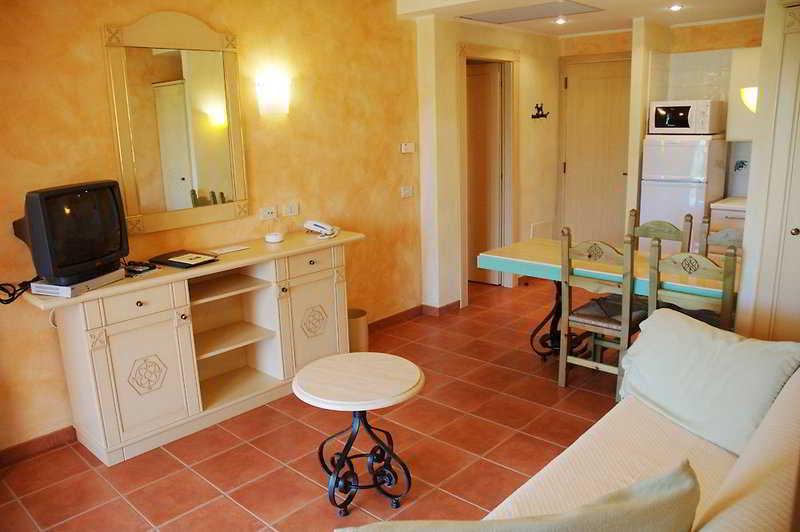 Lantana Resort Hotel & Apartments image