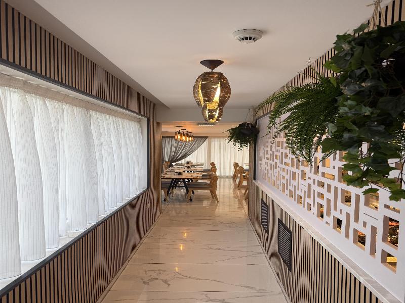 Best Western Plus Larco Hotel image