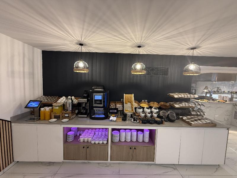 Best Western Plus Larco Hotel image
