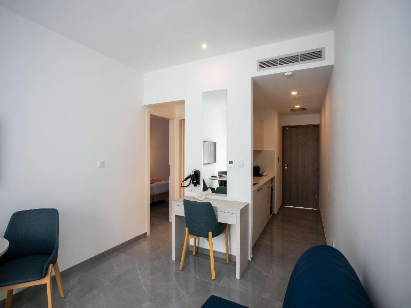 Best Western Plus Larco Hotel image