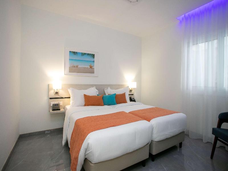 Best Western Plus Larco Hotel image