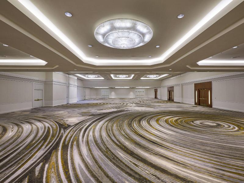 The Westin Los Angeles Airport image