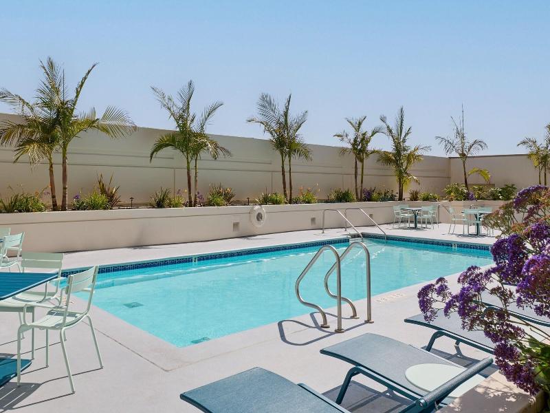 The Westin Los Angeles Airport image