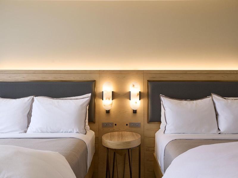 The Westin Los Angeles Airport image