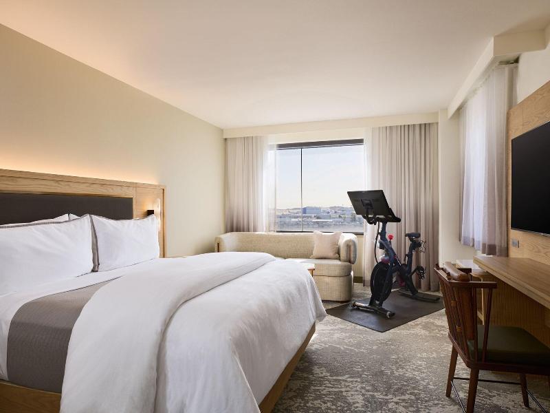 The Westin Los Angeles Airport image