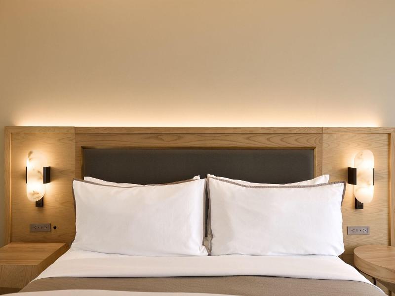 The Westin Los Angeles Airport image