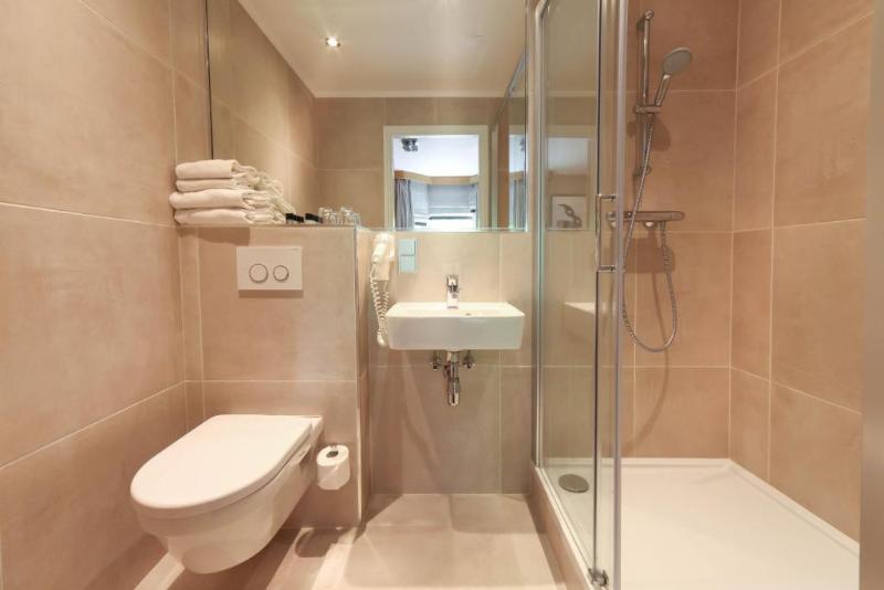 The Delphi - Amsterdam Townhouse image