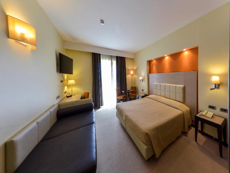 Grand Hotel Olimpo image