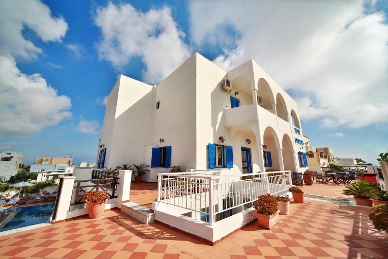Cyclades image