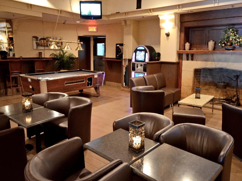 Armon Plaza Montreal Airport by IHG image