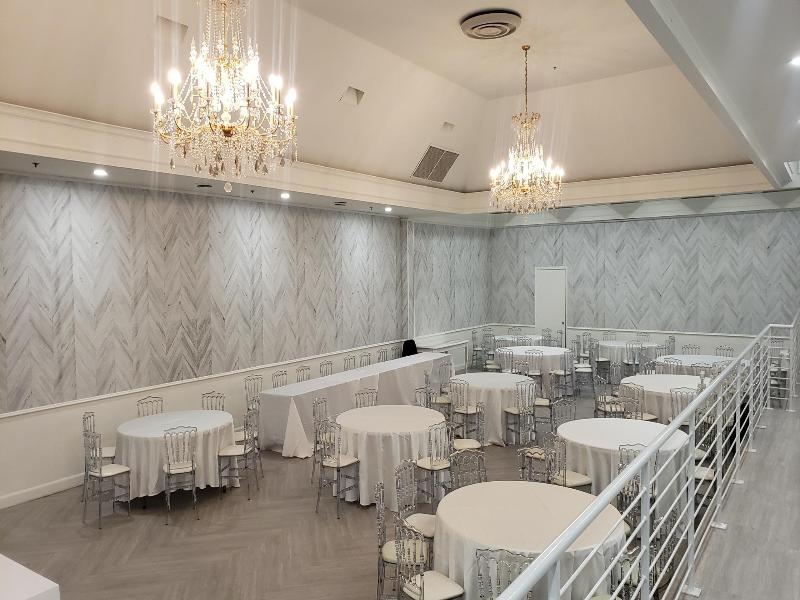 Armon Plaza Montreal Airport by IHG image