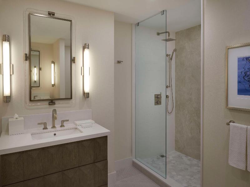 Hilton Toronto image