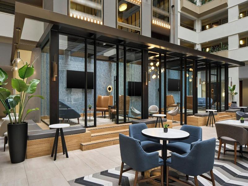 Sheraton Chicago O'Hare Airport Hotel image