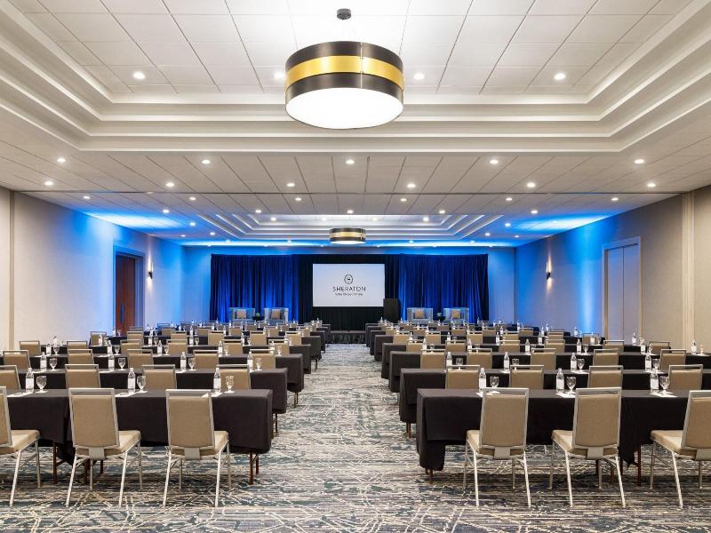 Sheraton Chicago O'Hare Airport Hotel image