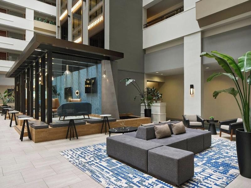 Sheraton Chicago O'Hare Airport Hotel image