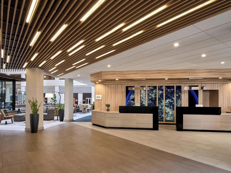 Sheraton Chicago O'Hare Airport Hotel image