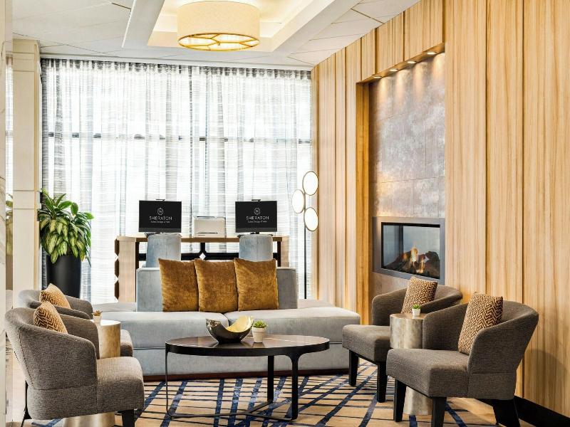 Sheraton Chicago O'Hare Airport Hotel image